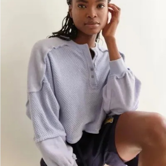 UO Cropped Henley - Picture 4 of 5